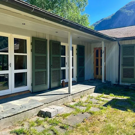 Historic By Laerdal River Nyaraló Tønjum